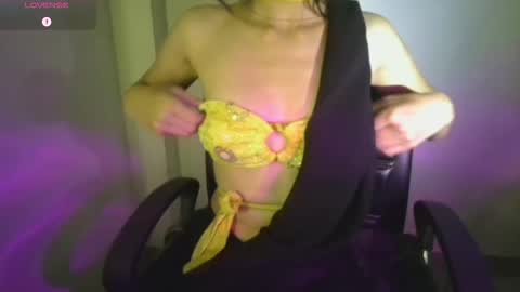 hainnahh online show from November 2025 06:33:02 PM