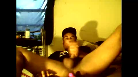 iamtheone403 online show from September 2025 12:16:02 PM