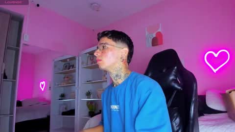 IAN CASTILLO online show from September 2025 11:12:02 AM