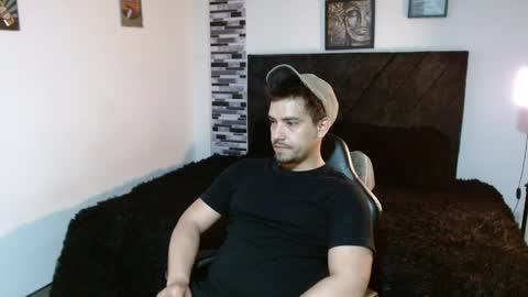 Snapshot of ian_davis chatting on May 2026 12:49:01 AM Ian Davis online show from May 2026 12:49:01 AM