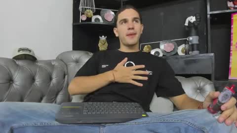 Ian online show from March 2025 10:42:01 PM