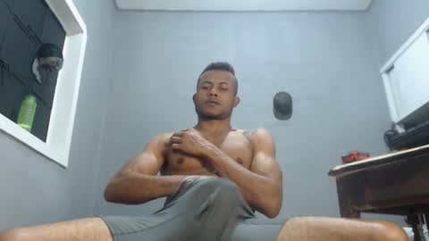 Snapshot of ian_tuner chatting on December 2024 02:09:02 AM ian_tuner online show from December 2024 02:09:02 AM