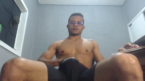 Snapshot of ian_tuner chatting on December 2024 07:26:02 AM ian_tuner online show from December 2024 07:26:02 AM