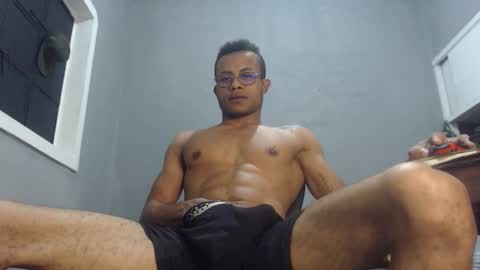 Snapshot of ian_tuner chatting on December 2024 08:33:02 AM ian_tuner online show from December 2024 08:33:02 AM