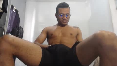 Snapshot of ian_tuner chatting on November 2025 05:02:02 PM ian_tuner online show from November 2025 05:02:02 PM