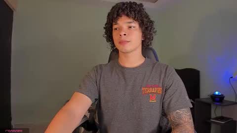 Andres online show from March 2026 02:02:01 AM