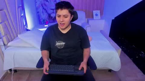 ian online show from September 2025 08:31:01 PM