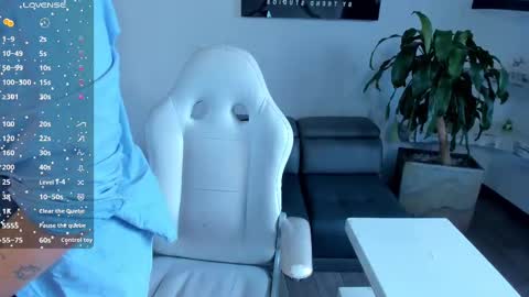 ian online show from September 2025 08:09:01 PM