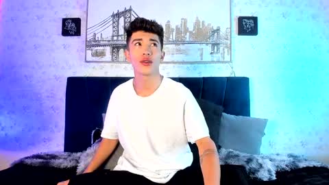 Andrew online show from January 2025 07:42:01 AM