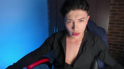 Andrew online show from November 2025 03:09:02 AM