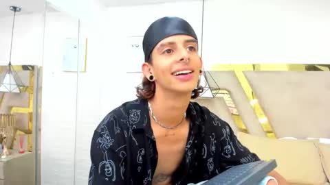 ibratxandy online show from September 2025 10:23:02 PM