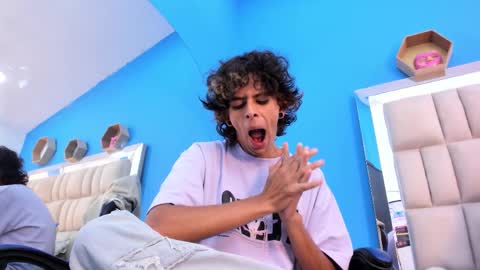 ibratxandy online show from October 2025 12:15:02 PM