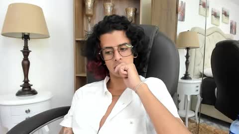 ibratxandy online show from February 2026 08:15:01 PM