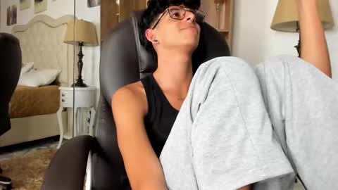 ibratxandy online show from March 2026 12:38:01 AM