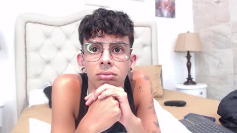 ibratxandy online show from April 2026 01:41:01 PM