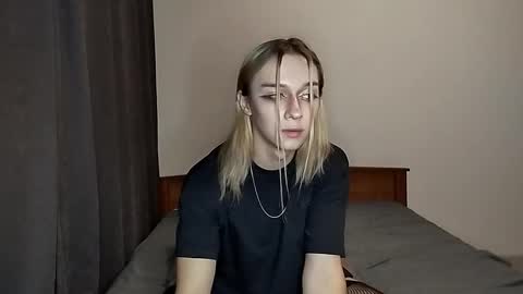 Jade online show from November 2025 03:22:01 PM