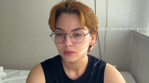 Ksenia online show from October 2025 09:40:01 AM