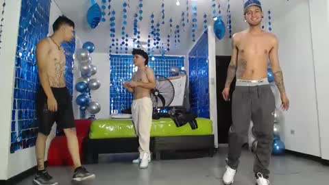 THOMAS AND DAMIAND online show from February 2025 03:46:01 PM