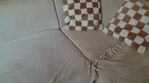 SnowTiger online show from September 2025 12:09:01 PM