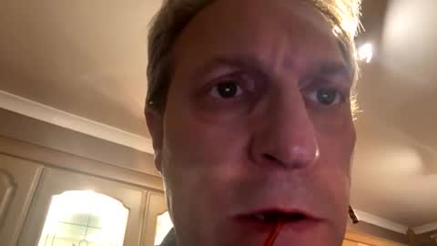 Snapshot of icums4u chatting on November 2025 07:37:02 PM icums4u online show from November 2025 07:37:02 PM