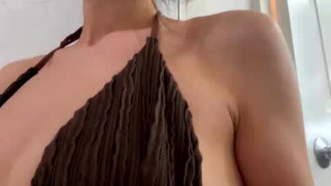 Snapshot of icyspice chatting on October 2025 12:05:01 PM icyspice online show from October 2025 12:05:01 PM