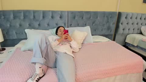 Icy online show from February 2025 11:23:02 AM