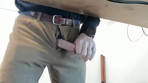 idfunguy2023 online show from January 2025 07:04:01 PM