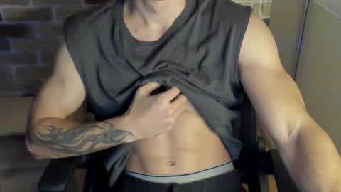 yo online show from October 2025 07:54:01 PM