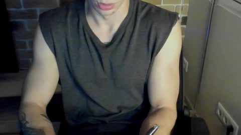 yo online show from November 2025 08:24:02 PM