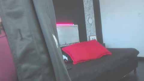 Snapshot of ihat_s7s chatting on March 2026 07:08:01 PM ihat_s7s online show from March 2026 07:08:01 PM