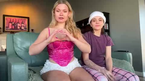 cassie online show from February 2025 07:42:02 PM