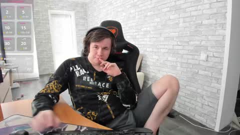 iliaskris online show from March 2025 06:16:01 AM