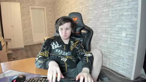 iliaskris online show from March 2025 09:18:02 PM