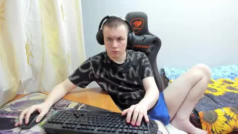 iliaskris online show from October 2025 02:04:02 PM