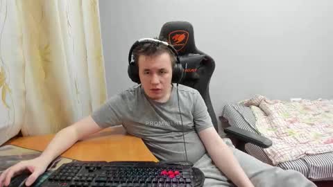 iliaskris online show from November 2025 03:56:02 PM