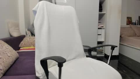 Snapshot of ilikefacial chatting on October 2025 05:19:02 PM Bamby online show from October 2025 05:19:02 PM