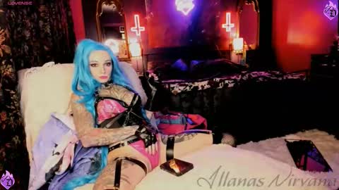 Snapshot of illanasnirvana chatting on November 2025 07:35:01 PM IllanasNIrvana online show from November 2025 07:35:01 PM