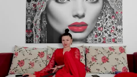 Snapshot of illegalbeauty87 chatting on March 2026 10:47:02 PM Ingrid or more easier...Miss GoDDess Mistress online show from March 2026 10:47:02 PM