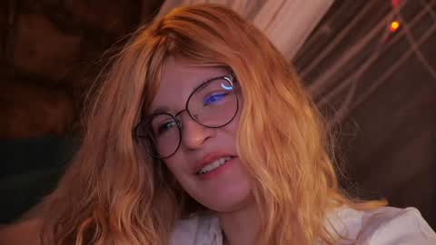 Lindsey and Candice online show from May 2026 08:38:02 PM