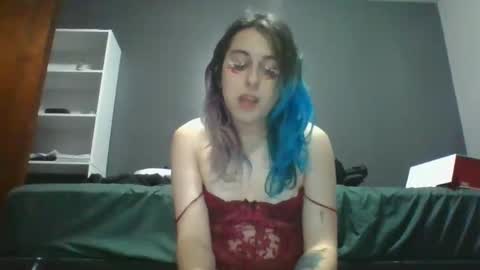 Snapshot of illlypad_lilac chatting on April 2026 01:43:01 AM Lilly online show from April 2026 01:43:01 AM