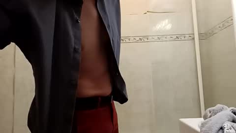 ilovecuteguy79 online show from March 2026 05:19:01 AM