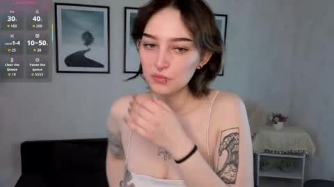 Snapshot of iluminadangoun chatting on May 2026 01:01:01 AM Hello everyone Im Lily online show from May 2026 01:01:01 AM