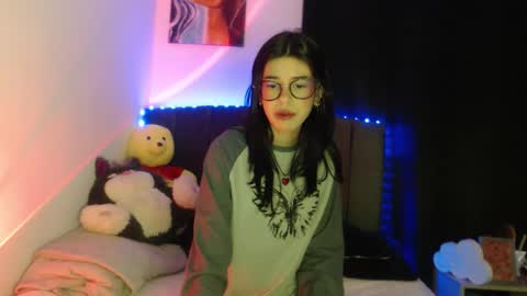 Ily Bea online show from April 2026 12:44:01 AM