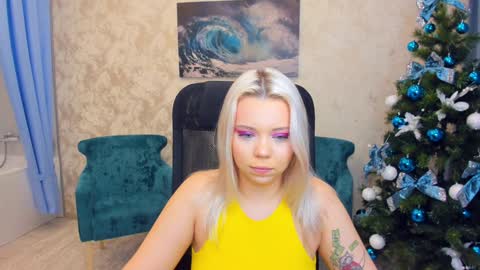 Roxy online show from December 2024 07:31:02 PM