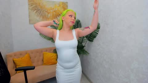 Roxy online show from January 2025 11:29:01 PM