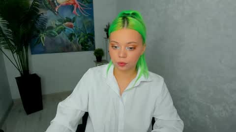 Roxy online show from February 2026 07:17:02 PM