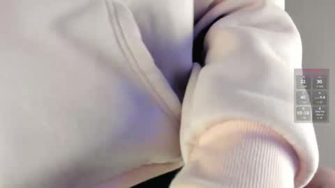 Aleja  online show from April 2026 04:10:02 AM