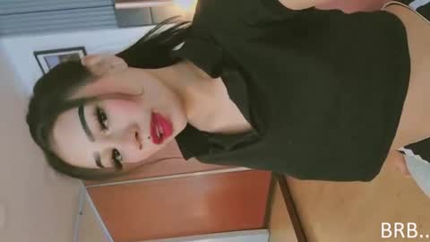 im_alesa online show from November 2025 10:25:01 AM