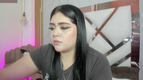 im_bunny__ online show from April 2026 11:43:01 AM