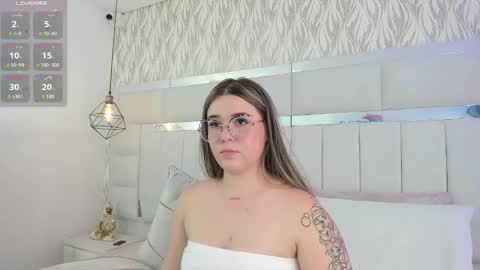 DAHLIA online show from December 2024 08:39:01 PM